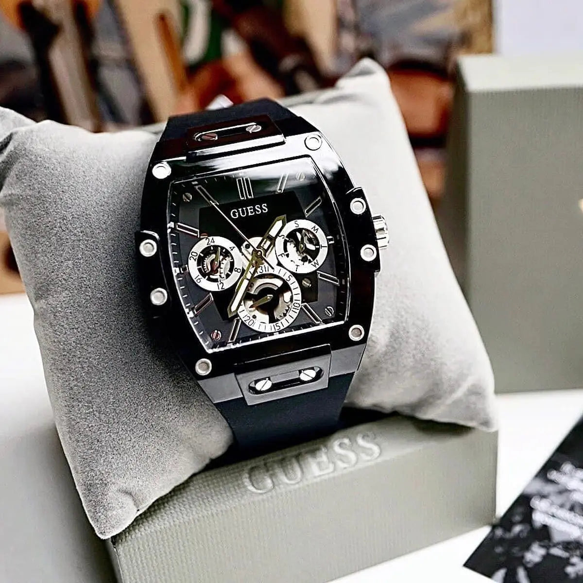 Guess - GW0203G3