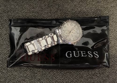 Guess - W0442L1