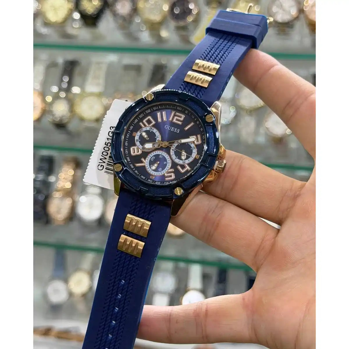 Guess - GW0051G3
