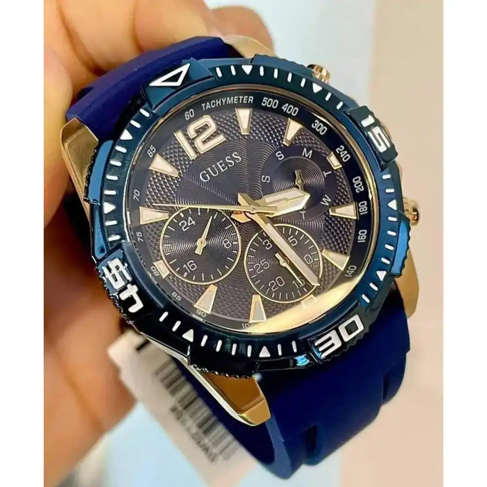 Guess - GW0211G4