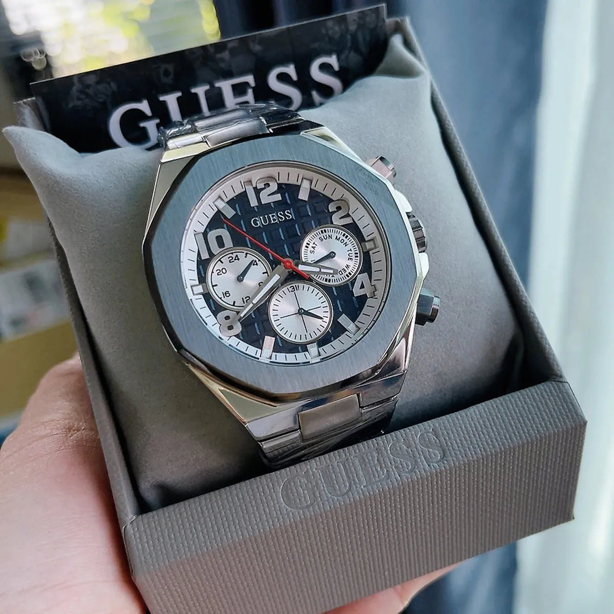 Guess - GW0489G1