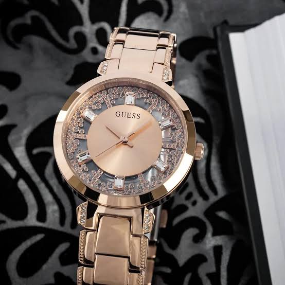 Guess - GW0470L3